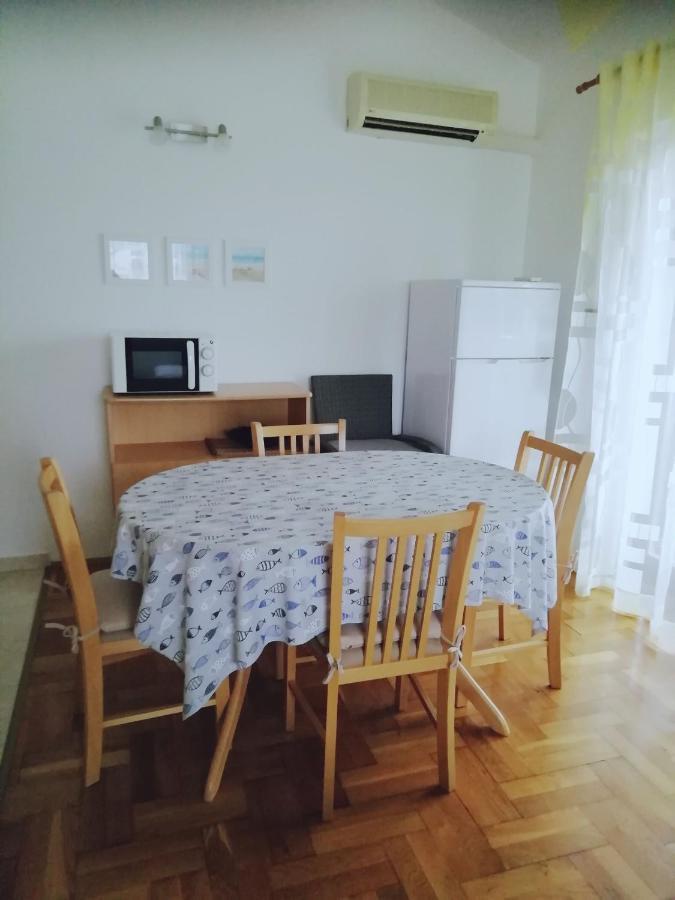 Appartamento Camelia Fažana Esterno foto