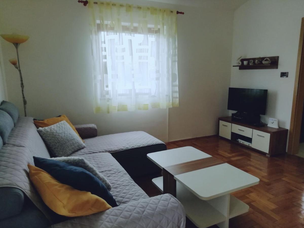 Appartamento Camelia Fažana Esterno foto