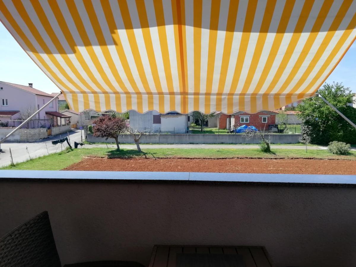 Appartamento Camelia Fažana Esterno foto