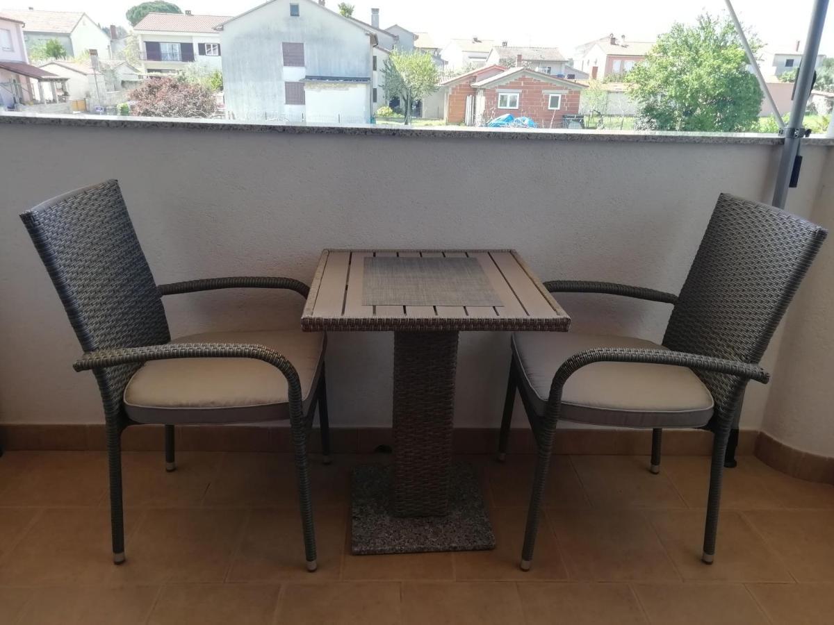 Appartamento Camelia Fažana Esterno foto